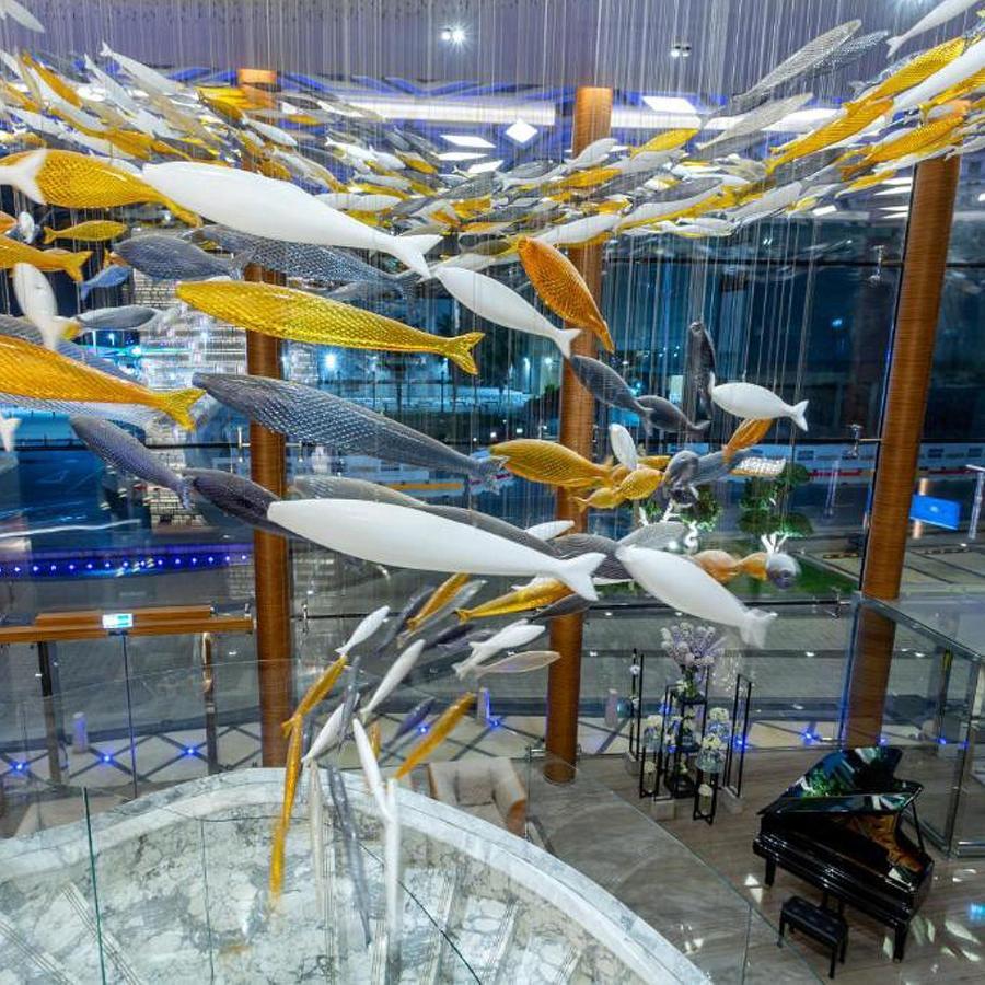 The Bentley Luxury Hotel & Suites Доха Екстериор снимка The interior of the terminal